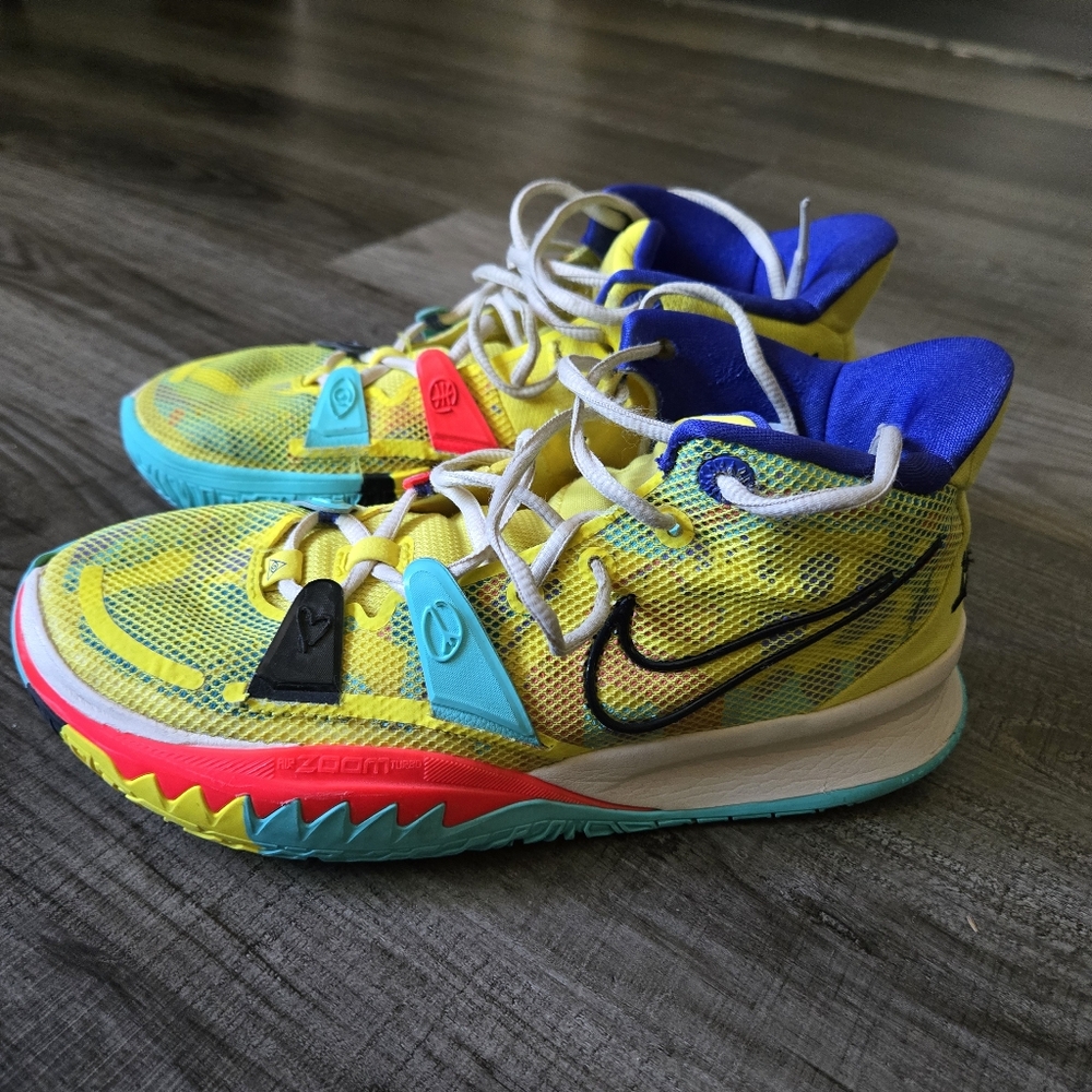 Nike Kyrie 1 People 1 World Sneakers Mens Size 8.5